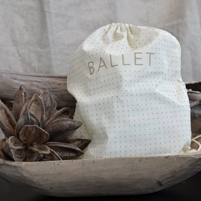 creme_balletpose_2.webp Dansebutikken Creme balletpose> Andet Til Ballet