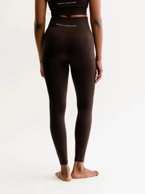 Dansebutikken Drop of mindfulness mørkbrune seamless leggings> Pilates Bukser/leggings | Yogabukser