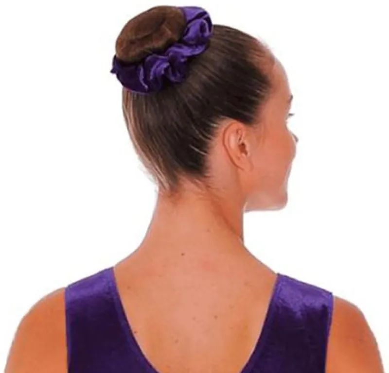 mrkelilla_velour_hrelasti_2.webp Dansebutikken Mørkelilla velour hårelastik> Gymnastik Hårtilbehør | Hår Accessories