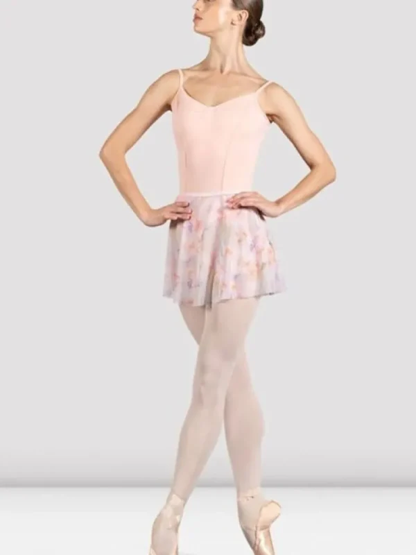 Dansebutikken Pull on skørt med smukt svag print af blomster fra Bloch>Dame Underdele Damer | Ballet Underdele Damer