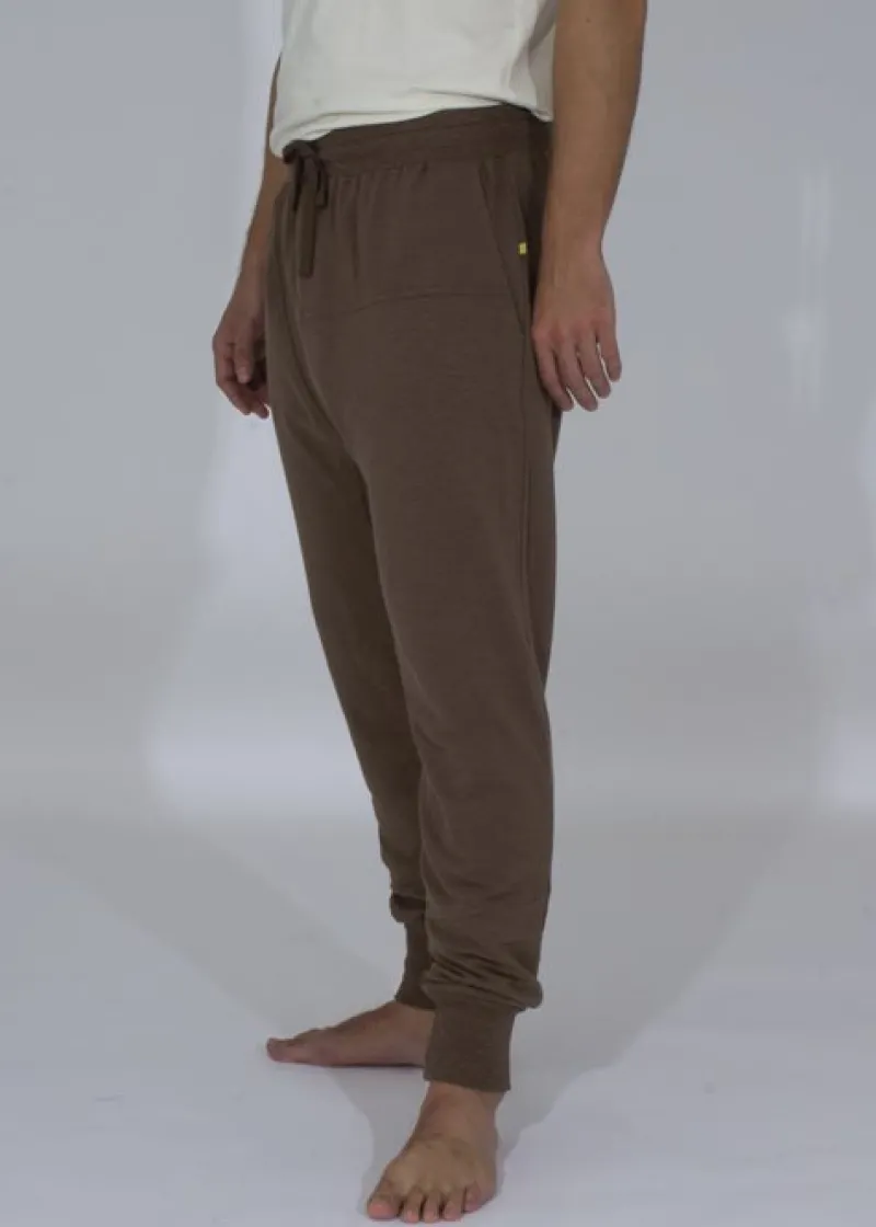 yogamii_blde_brune_bukser_7.webp Dansebutikken Yogamii bløde brune bukser til træning> Pilates Bukser/leggings | Yogabukser