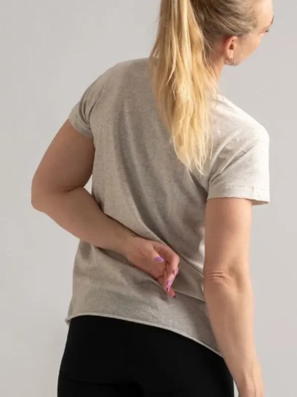 Dansebutikken Yogamii off white blød t-shirt til træning>Dame Pilates Overdele | Yogabluser